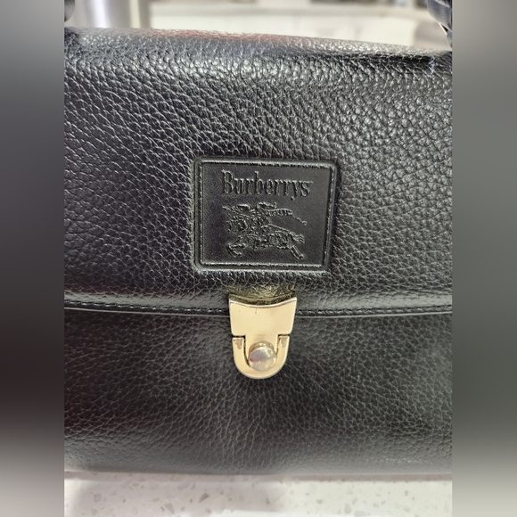 🔹️ Burberrys 🔹️vintage top handle | Pebble Leather Black Hand Bag + COA ✨️🖤 - Picture 3 of 6